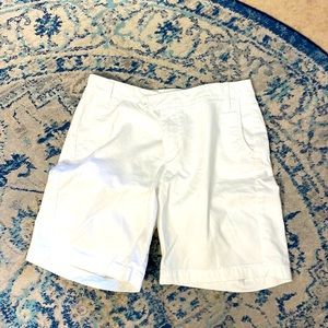 BOGO 50% White shorts size 6. Riders by Lee